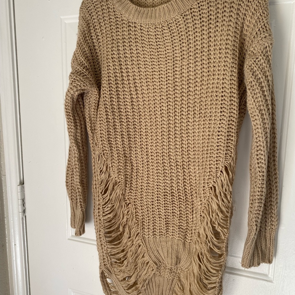 Distressed sweater - Picture 2 of 9